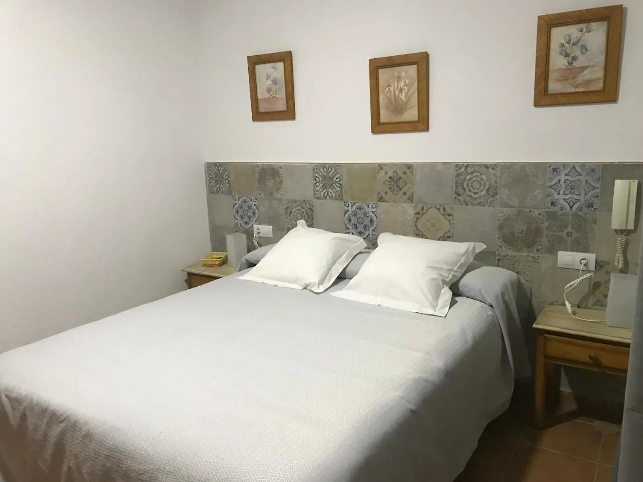 Hostal Canalejas Cádiz Hotel