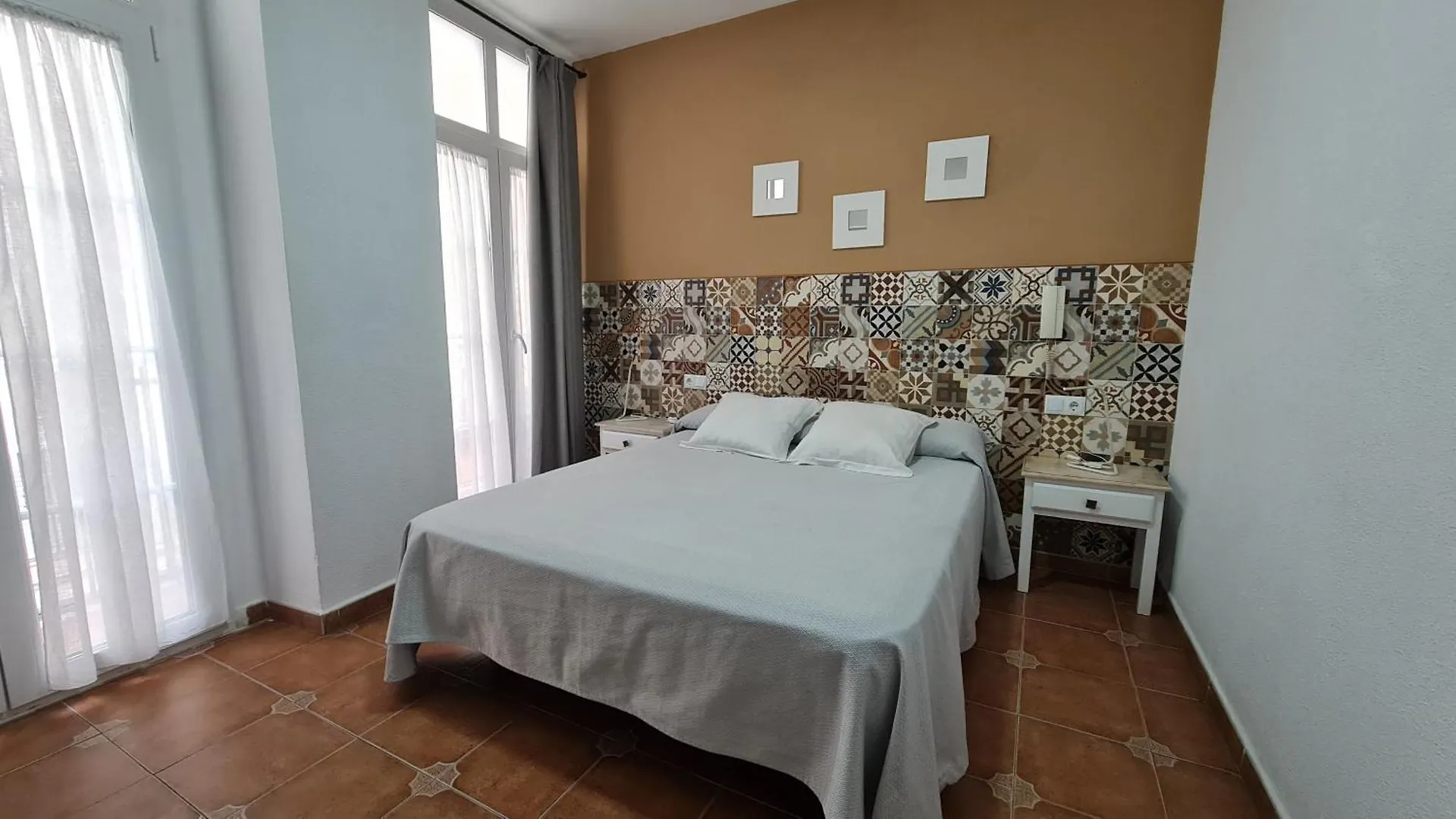 Hostal Canalejas Cádiz Hotel