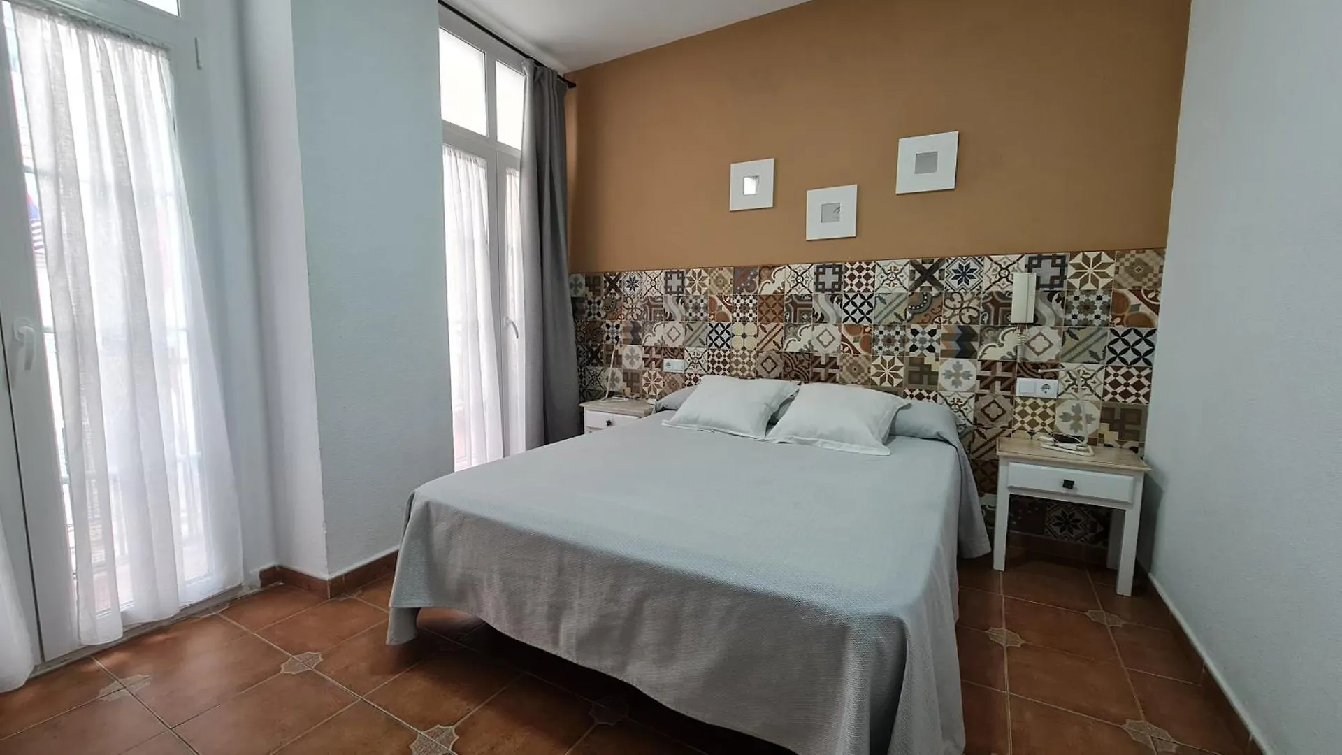 Hostal Canalejas Cádiz Hotel
